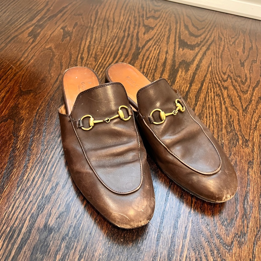Gucci slip on